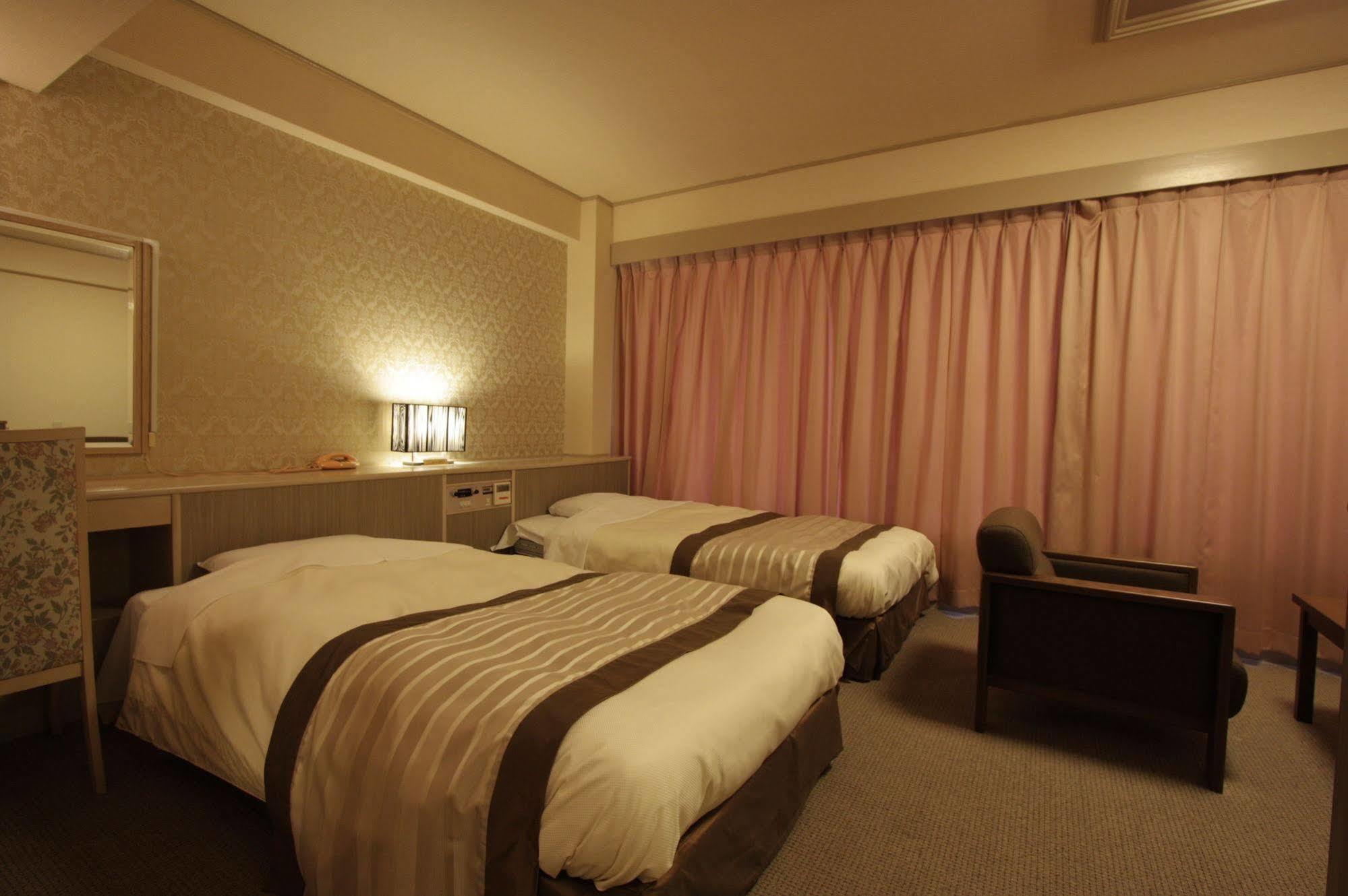 Misasa Royal Hotel Exterior photo